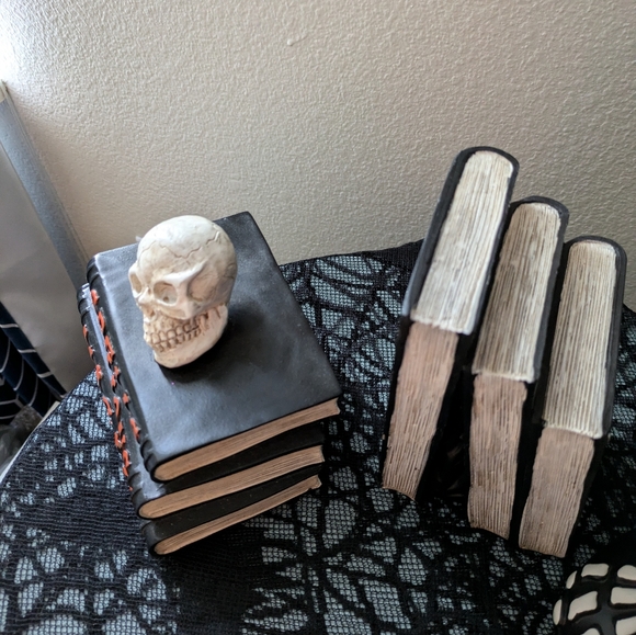 Spell books - Picture 3 of 3